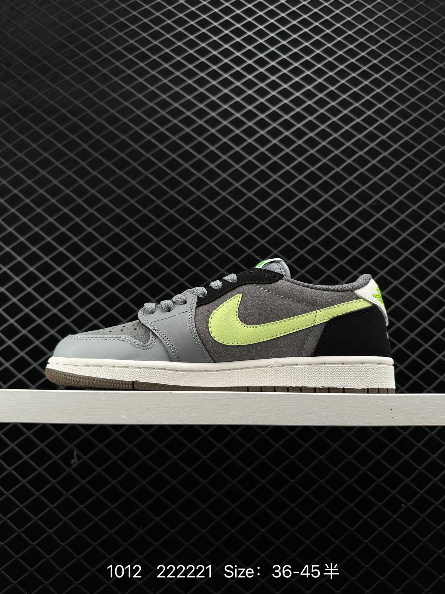 Travis Scott x Tiffany & Co. x Nike Air Jordan 1 Low OG SP